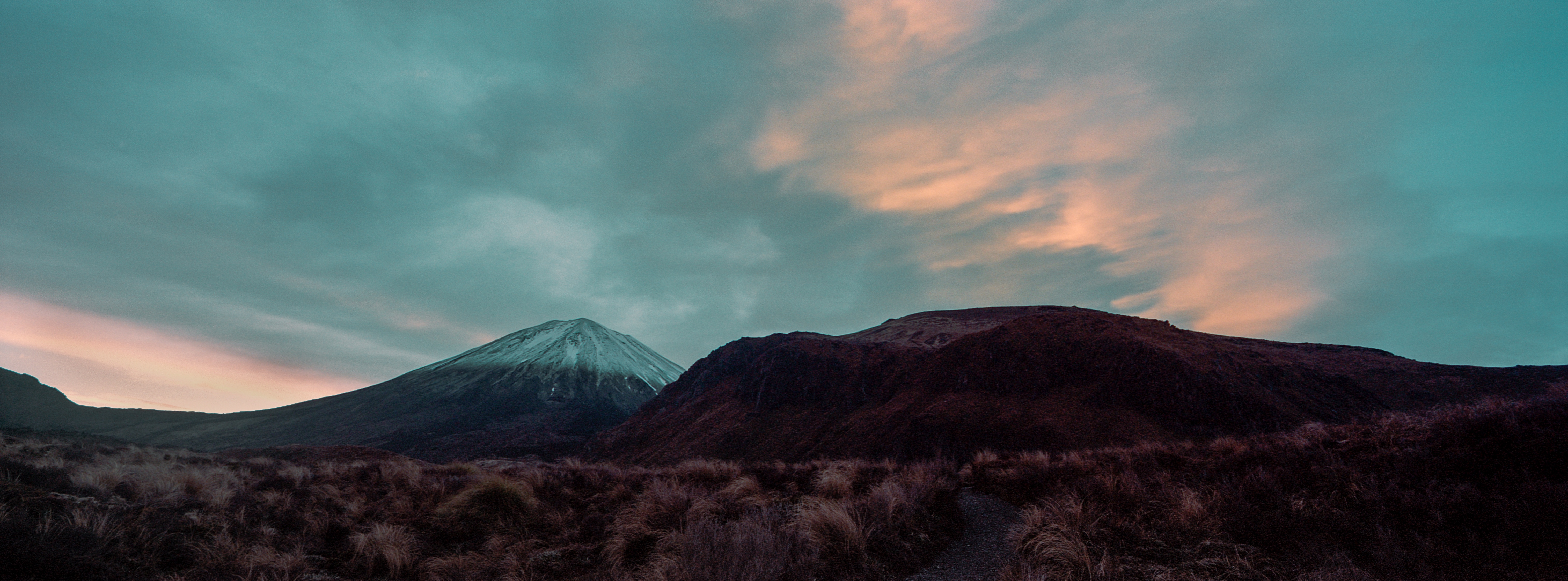 Mt Ngauruhoe, Mangatepopo Hut, Tongariro National Park, Ruapehu District, North Island