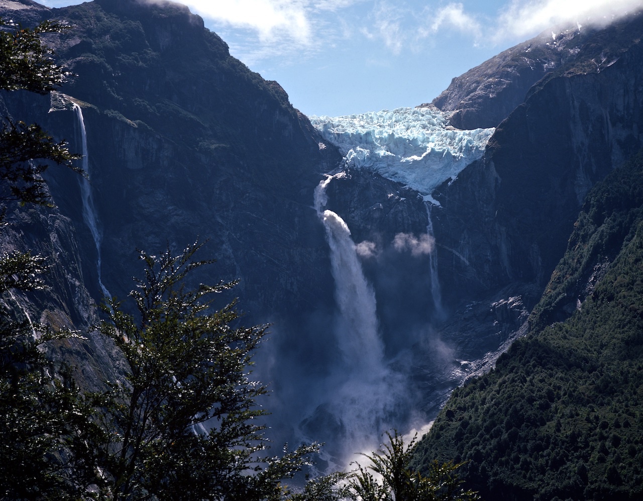 Chile, Northern Patagonia, Ventiquero Colgante